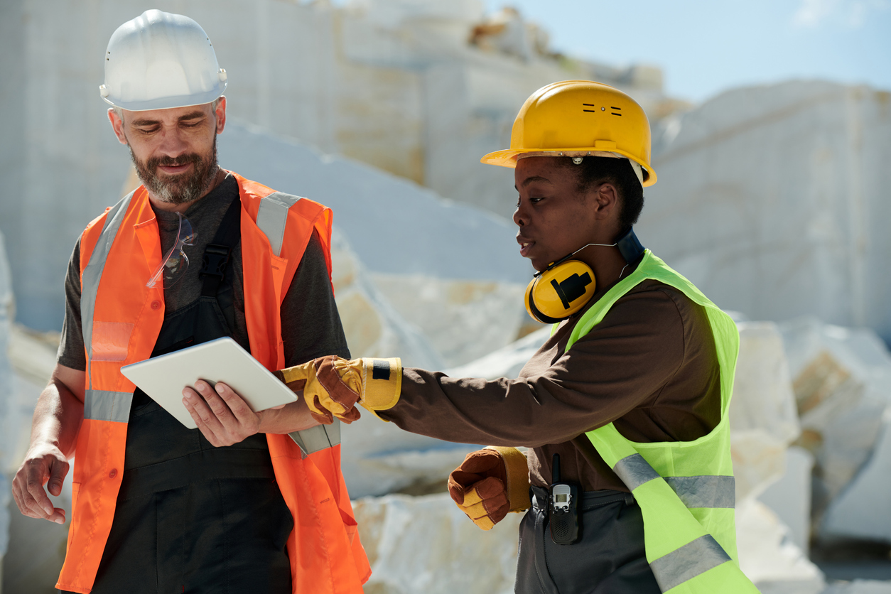 Urgently seeking ways to overcome reliance on the power grid in the mining sector